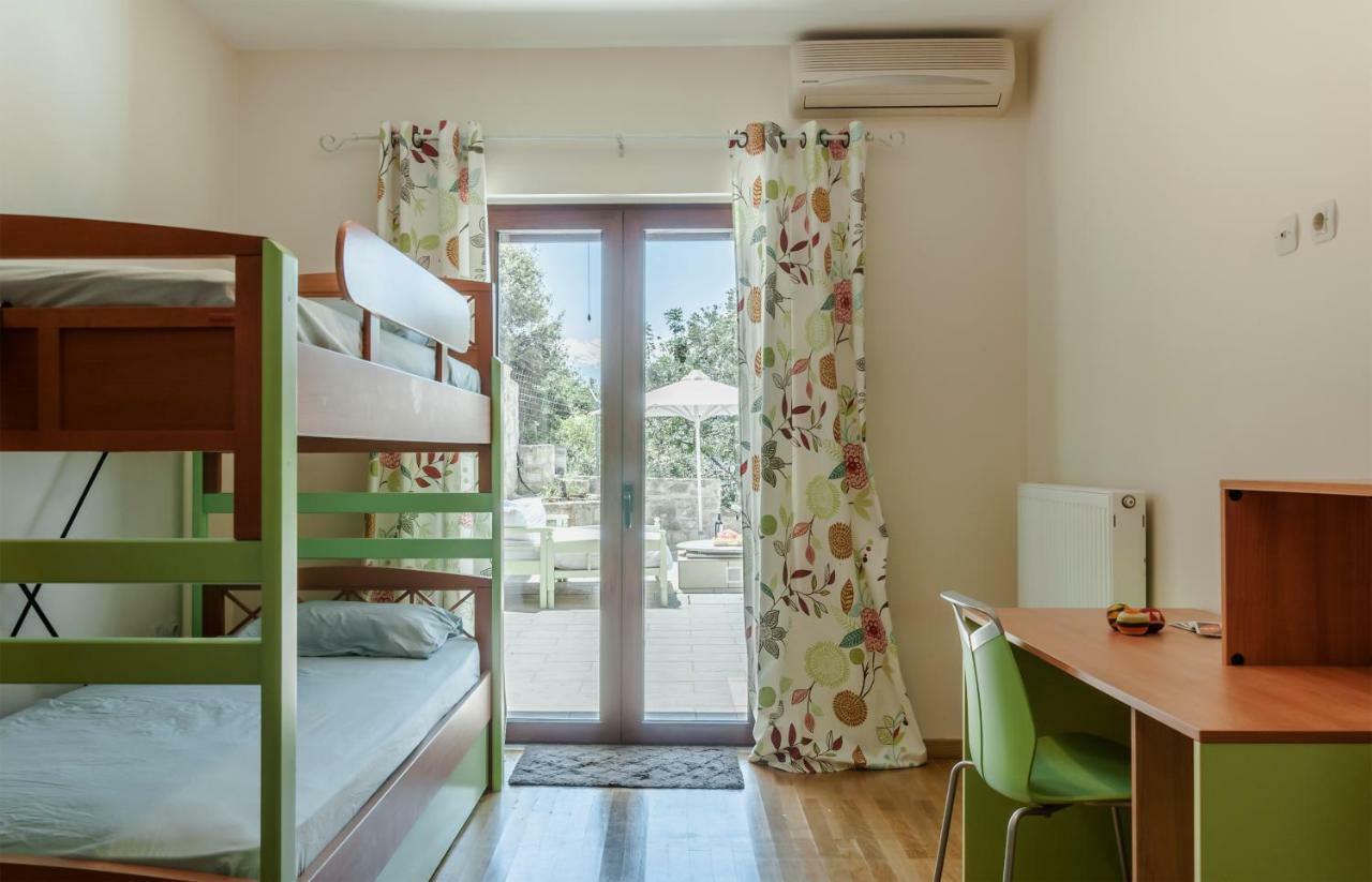 Bliss House Villa Plaka  Exterior photo